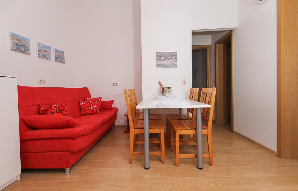 Apartments&Room Babic Kaštela Kültér fotó