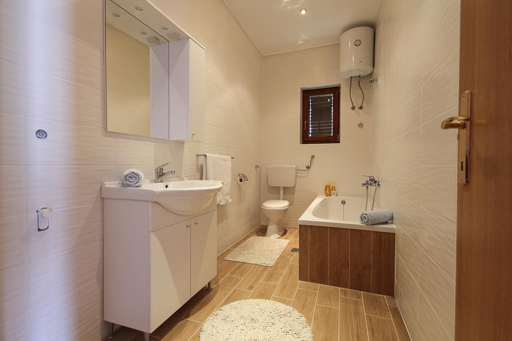 Apartments&Room Babic Kaštela Kültér fotó